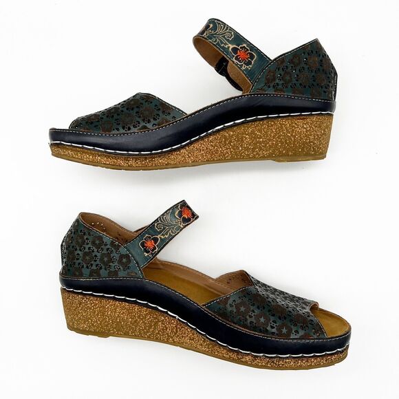 L’Artiste Spring Step Delphi’s Navy Blue Floral Leather Open Toe Wedge Sandal 42 - Picture 4 of 13